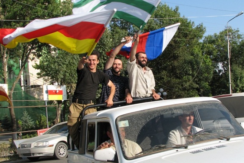 Осетия признала независимость. 26 Августа 2008 независимость Южной Осетии. Праздник Южная Осетия независимости. 26 Августа день признания независимости Южной Осетии. День независимости Южной Осетии день независимости Южной Осетии.