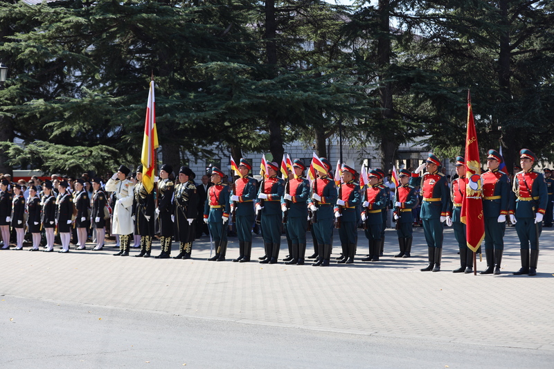 4. Военный парад в честь празднования 32-й годовщины Республики Южная Осетия