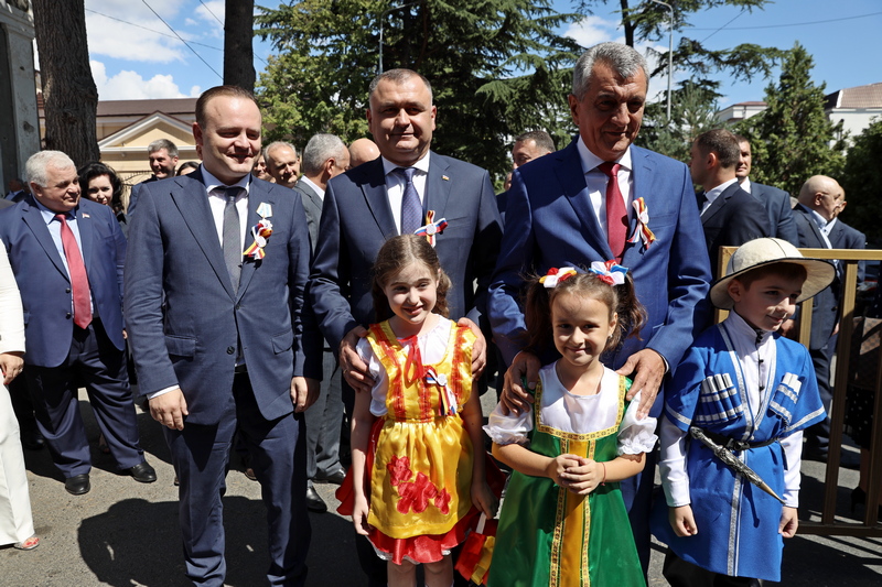 19. 15-я годовщина международного признания независимости Республики Южная Осетия