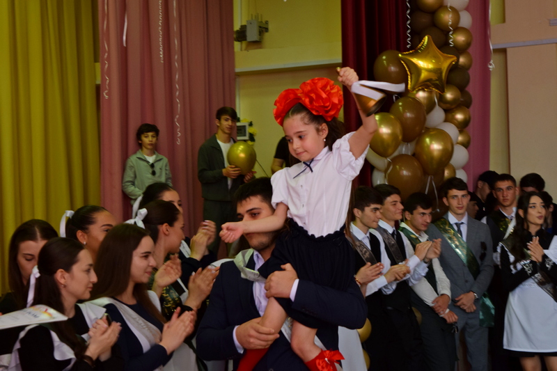 DSC_0119. Последний звонок в школах Южной Осетии