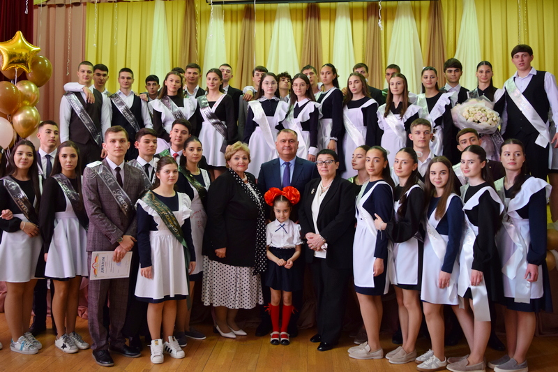 DSC_0131. Последний звонок в школах Южной Осетии