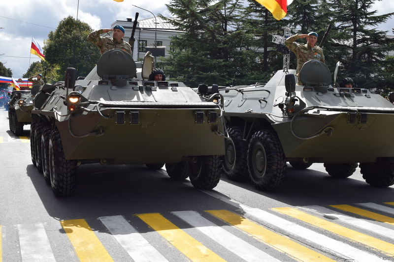 y09bjf5y. Военный парад в честь празднования 36-й годовщины Республики Южная Осетия